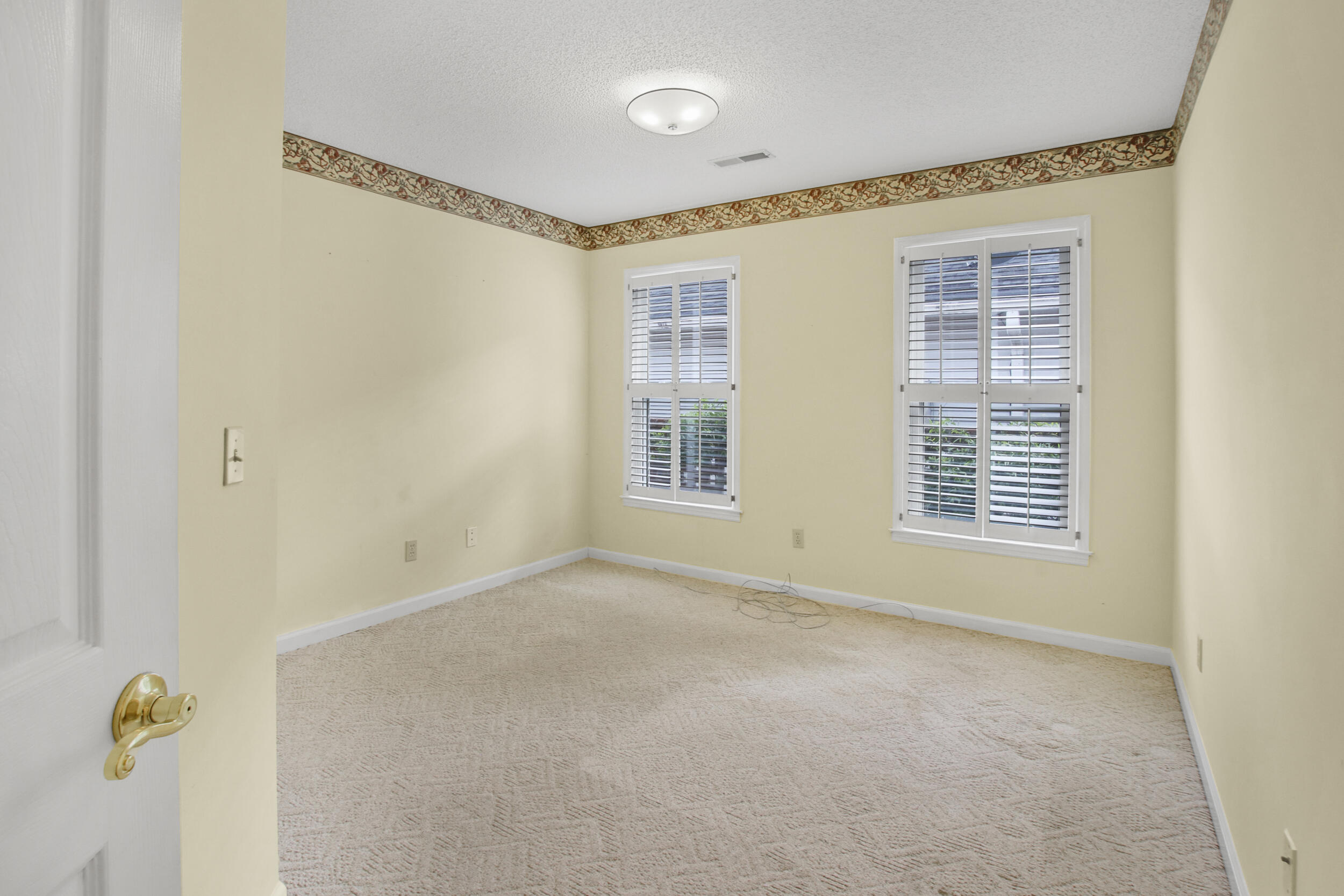 1668 Fairway Place Lane