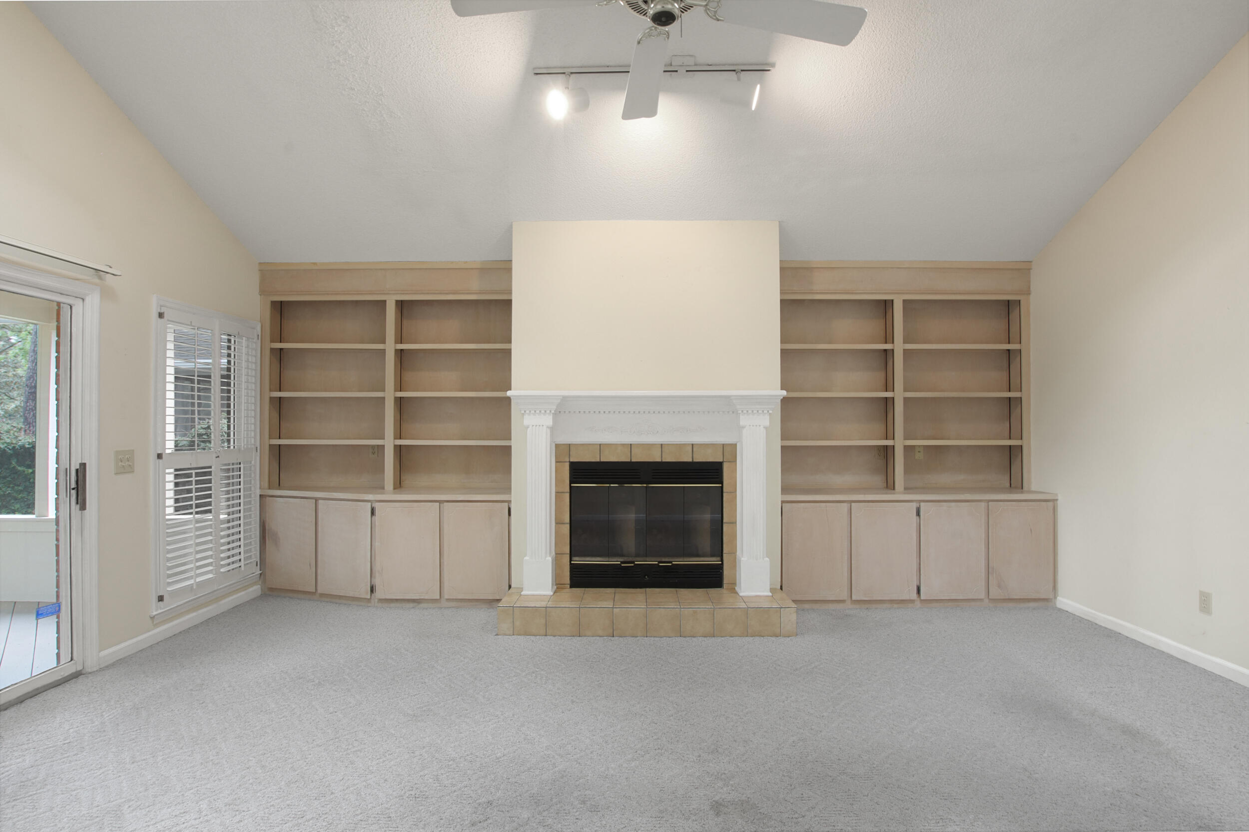 1668 Fairway Place Lane