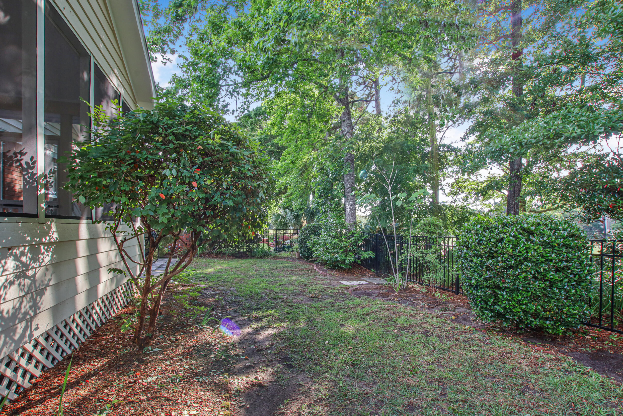 1668 Fairway Place Lane