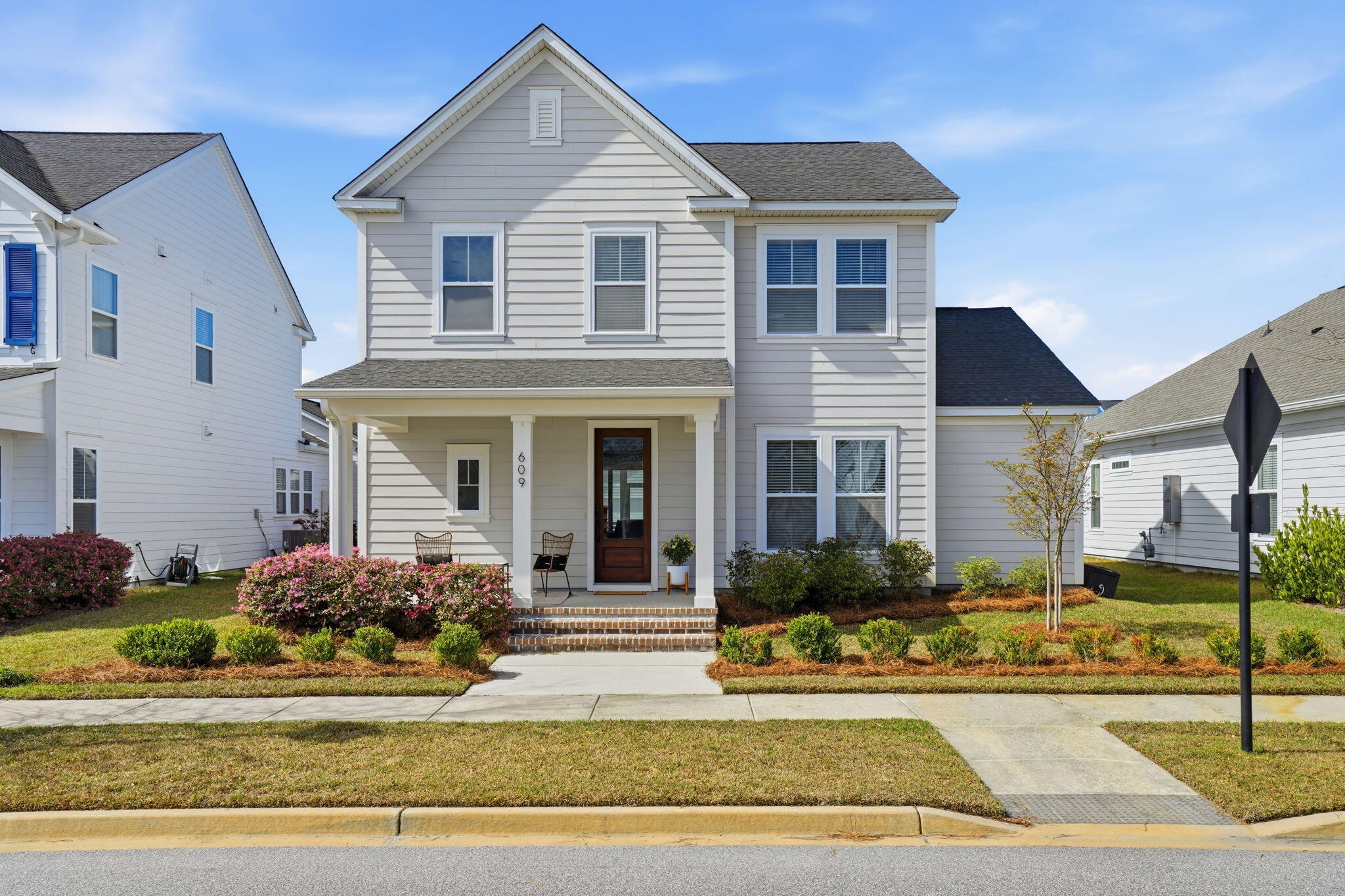 609 Heartwood Lane