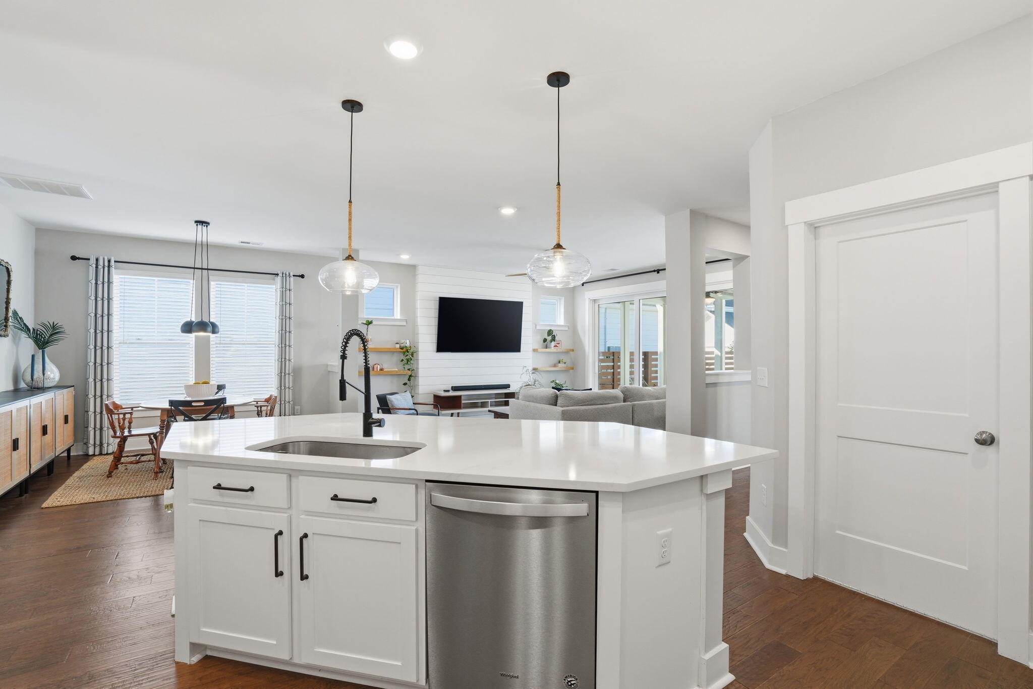 609 Heartwood Lane