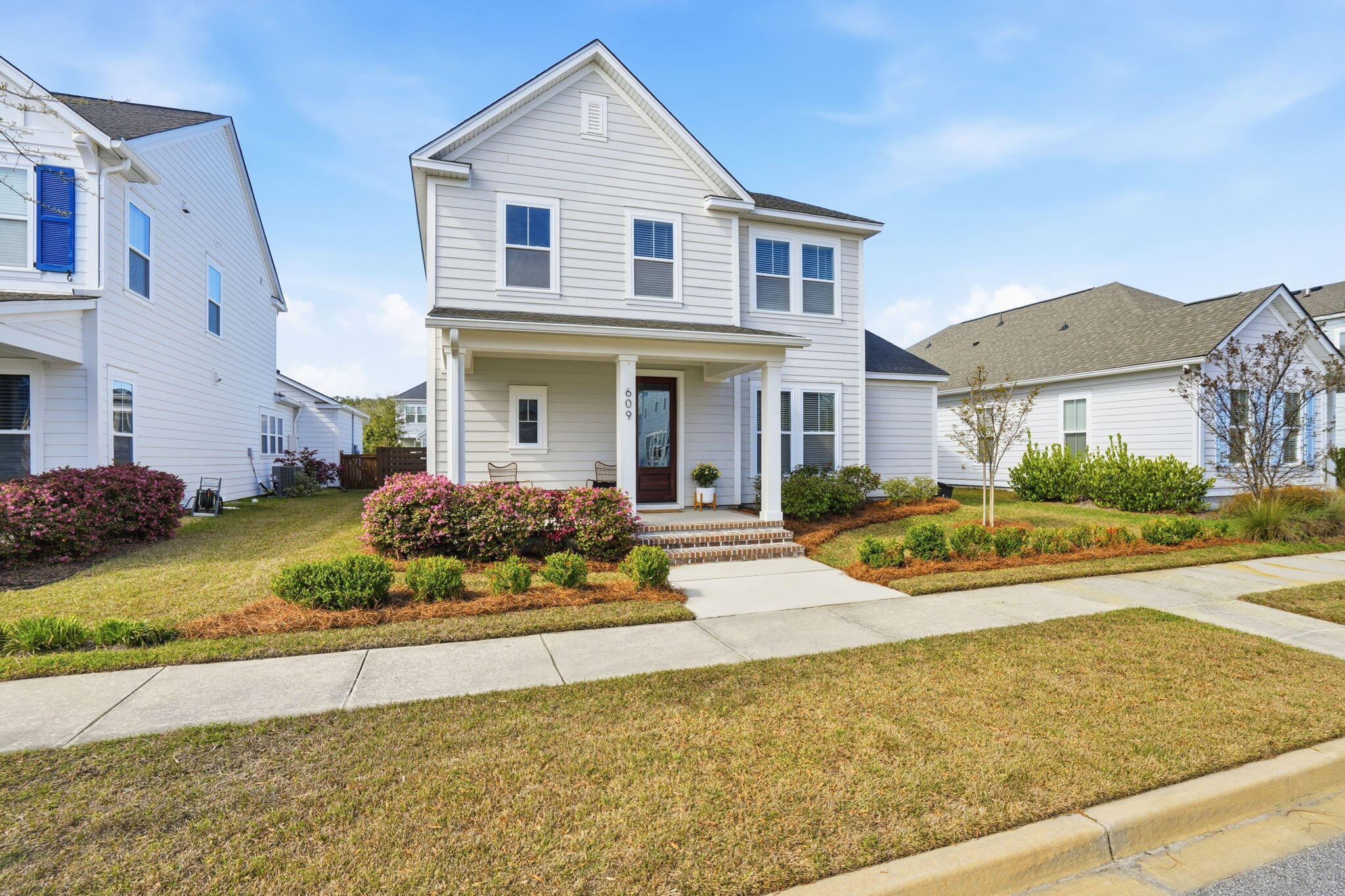609 Heartwood Lane