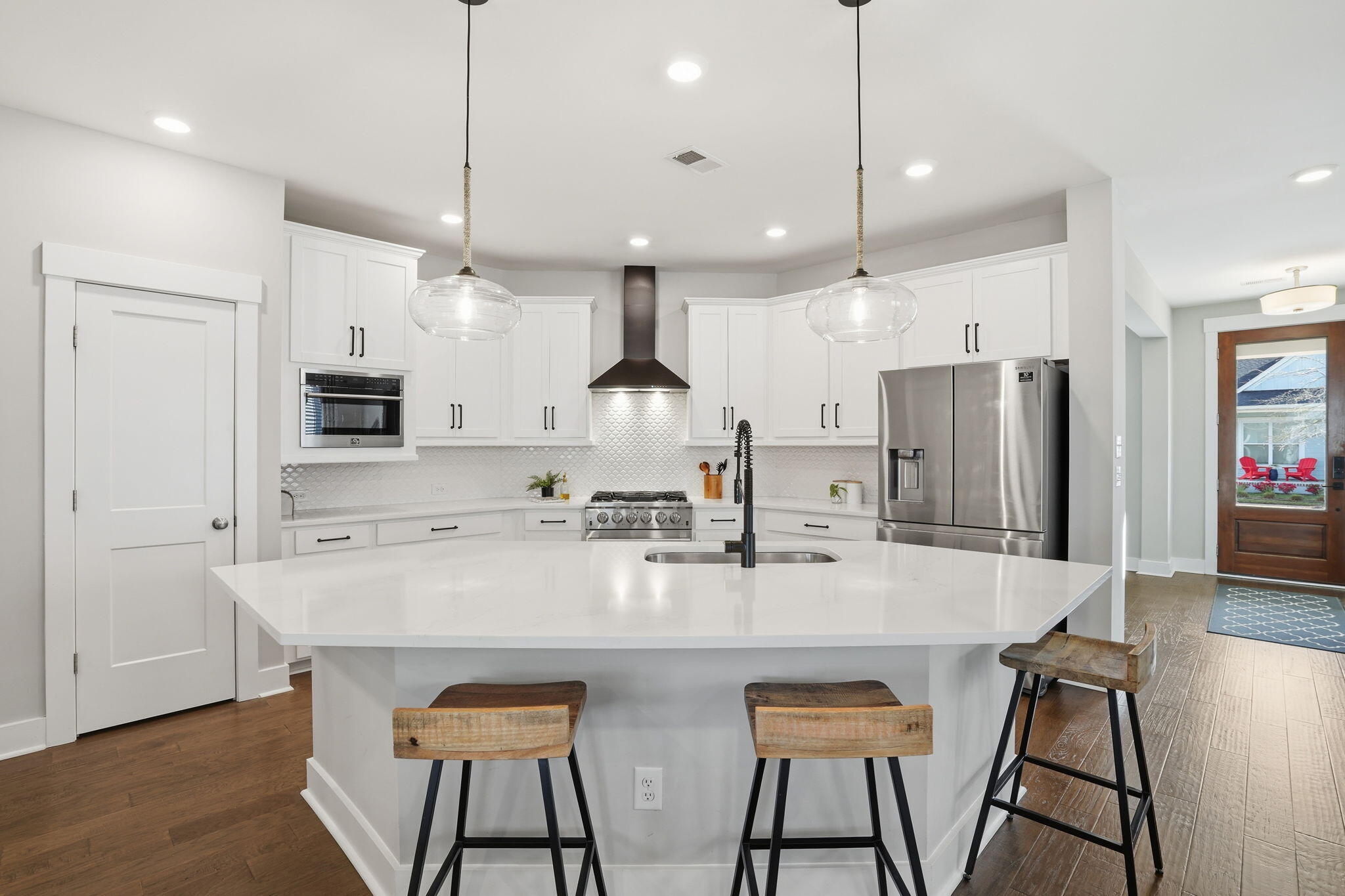 609 Heartwood Lane