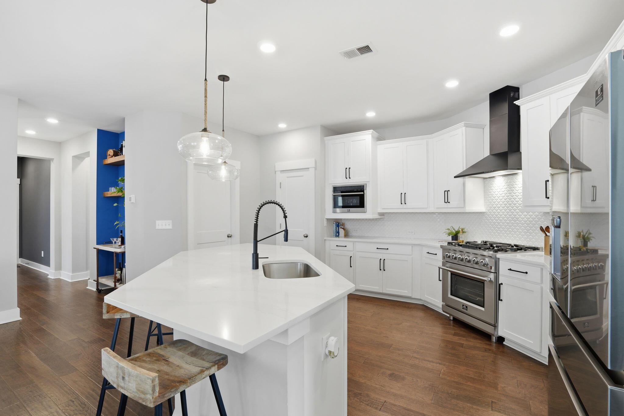 609 Heartwood Lane