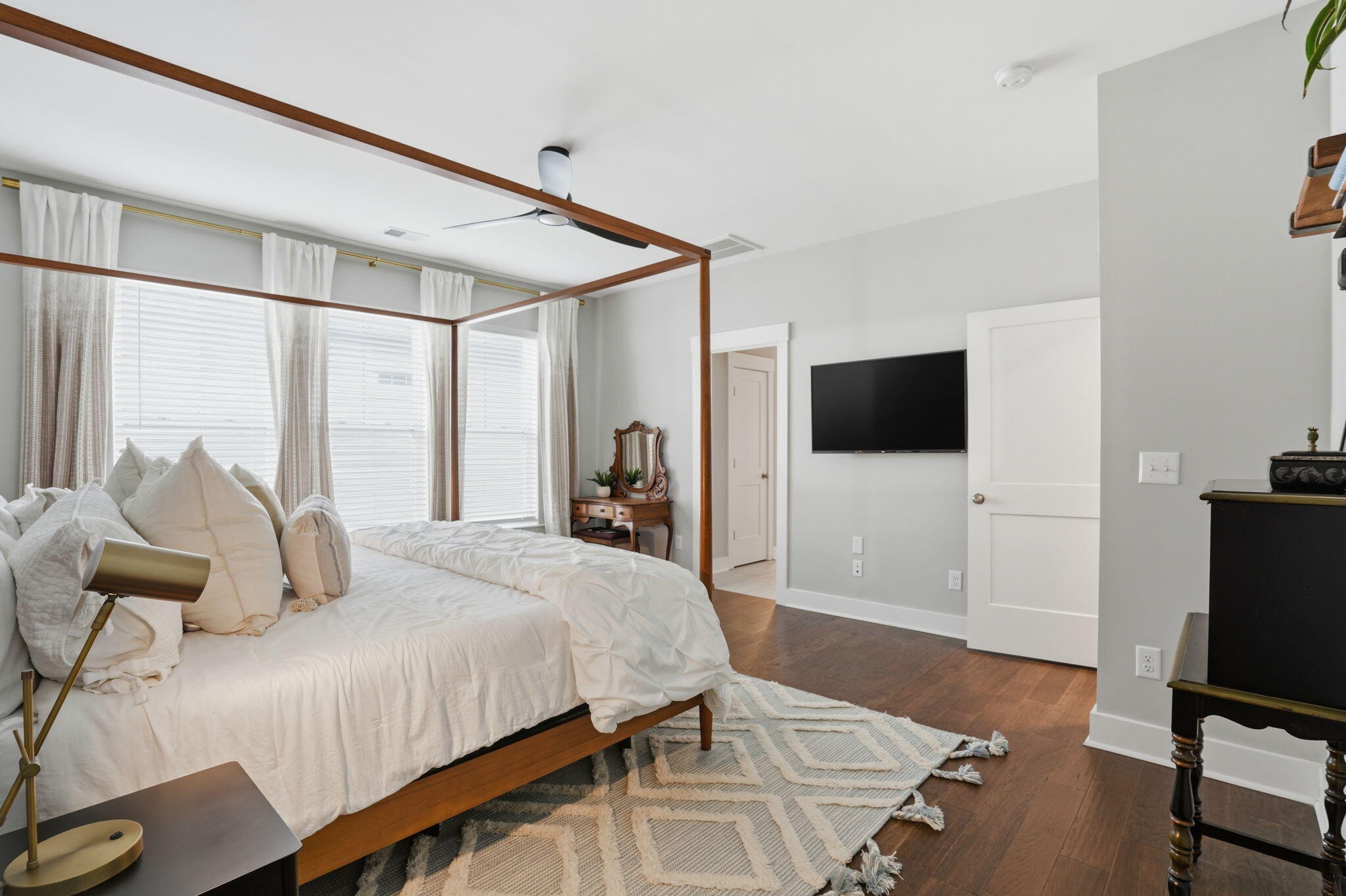 609 Heartwood Lane