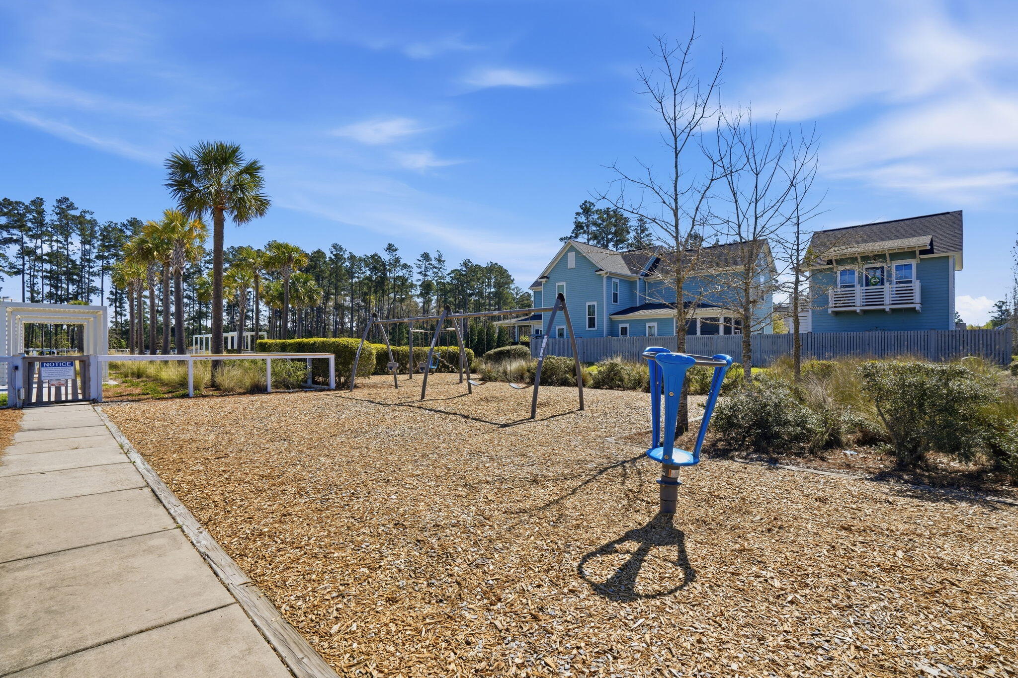 609 Heartwood Lane