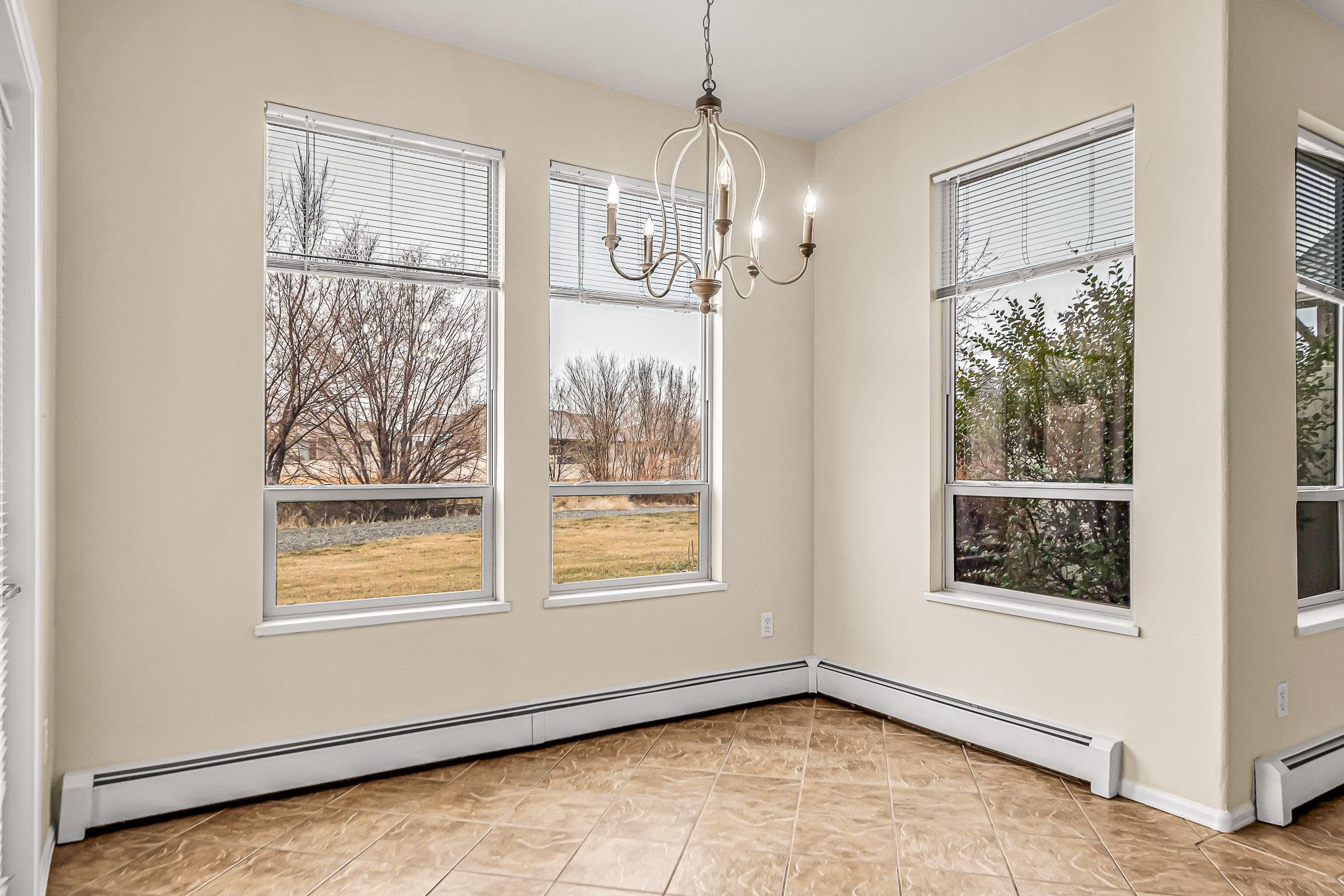 1291 E Carolina Avenue