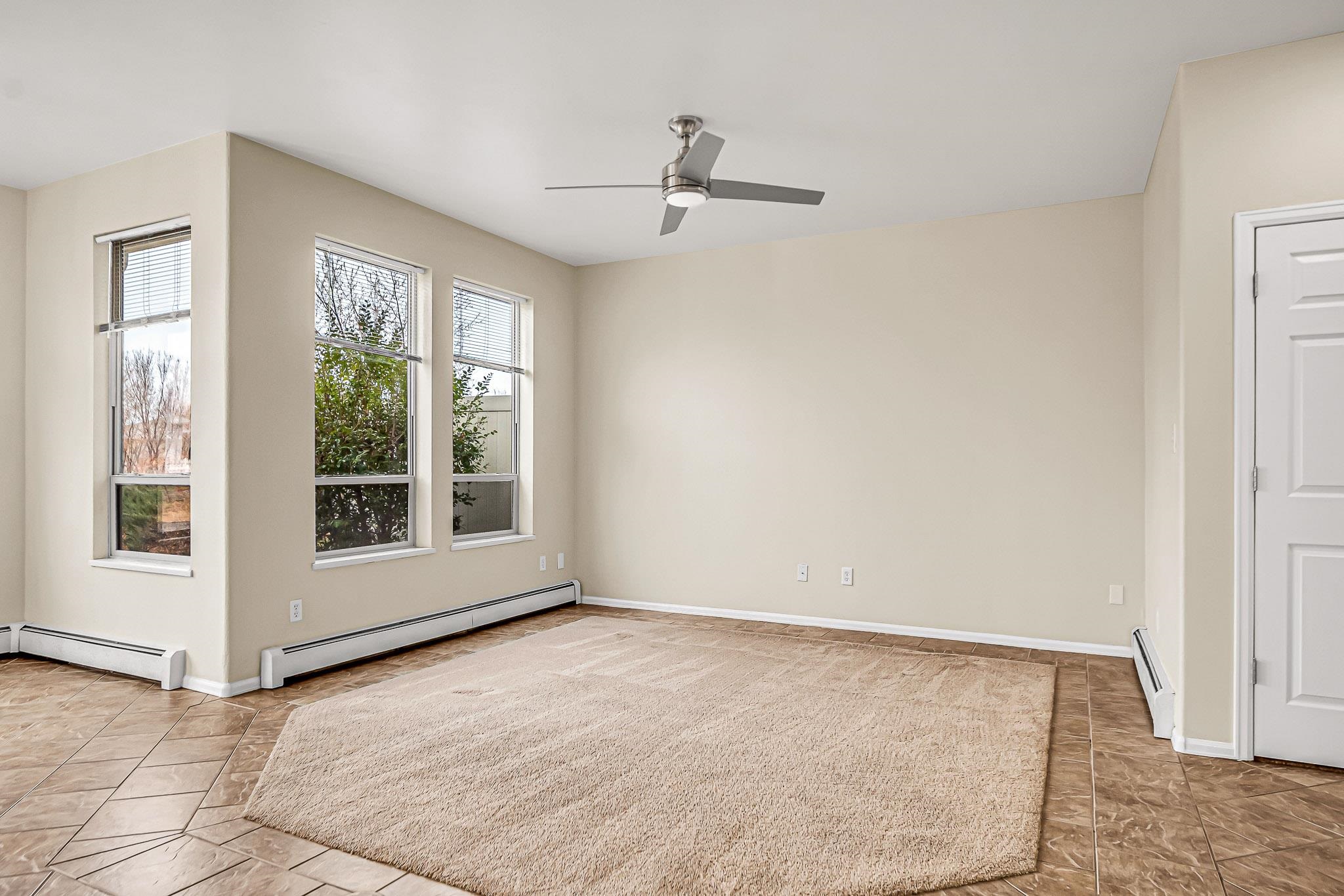 1291 E Carolina Avenue