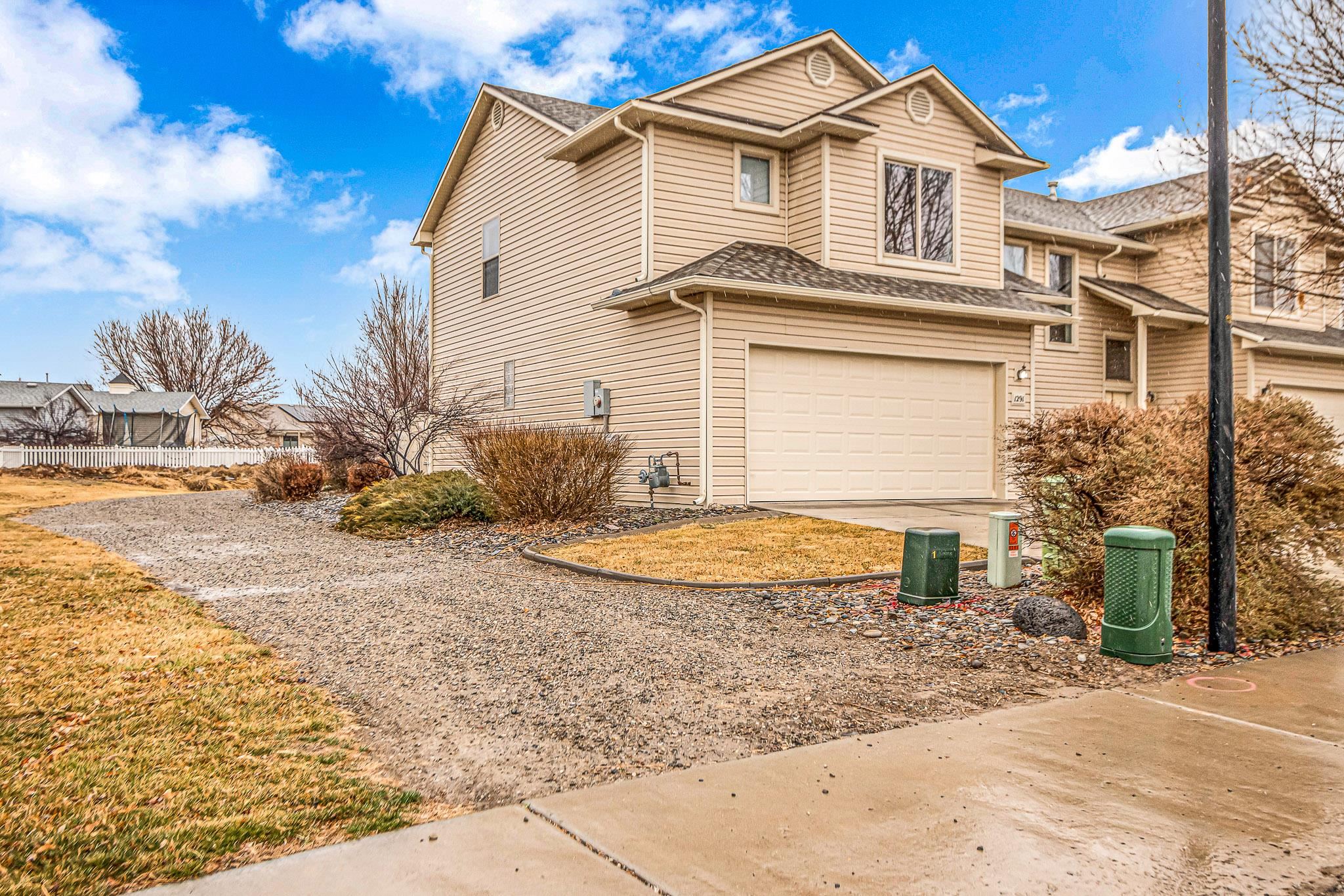 1291 E Carolina Avenue