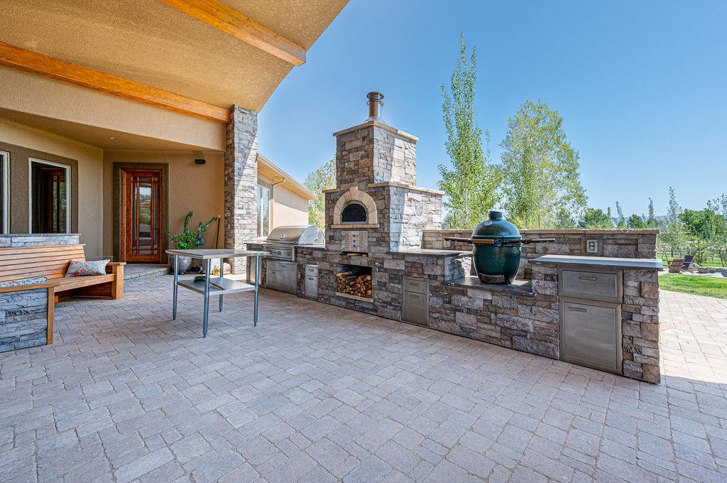 725 Curecanti Circle