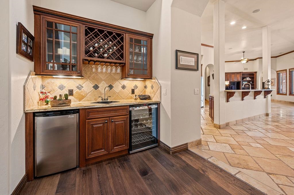 725 Curecanti Circle