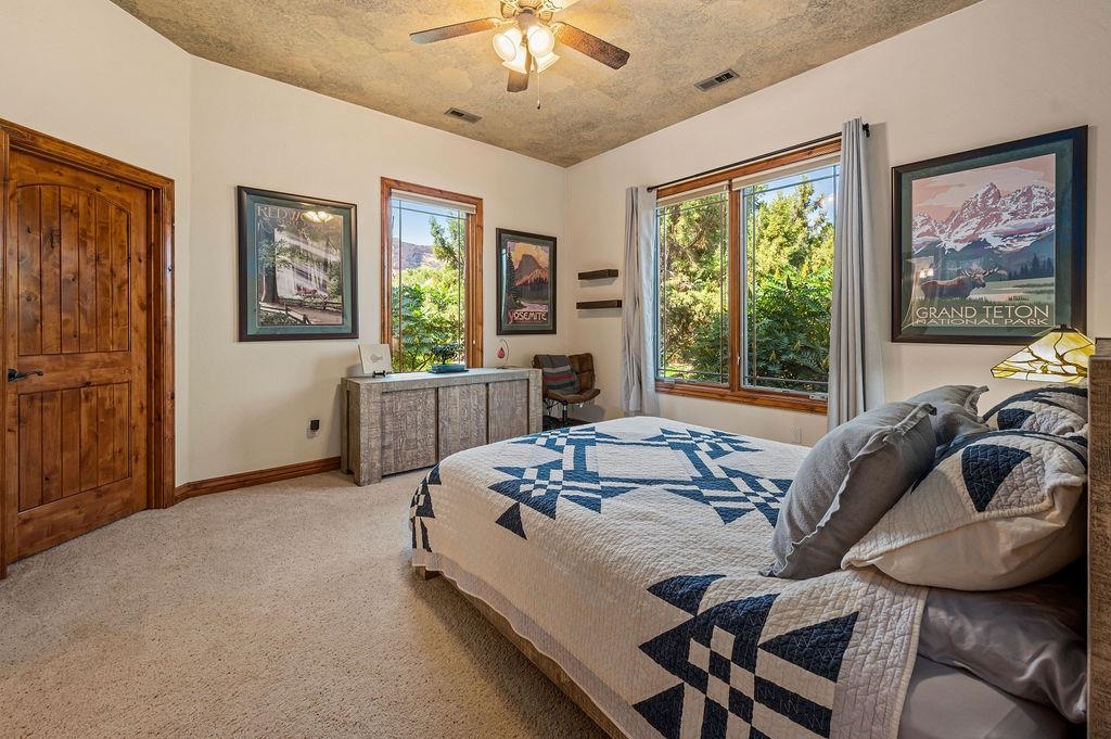 725 Curecanti Circle