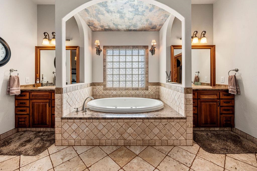 725 Curecanti Circle