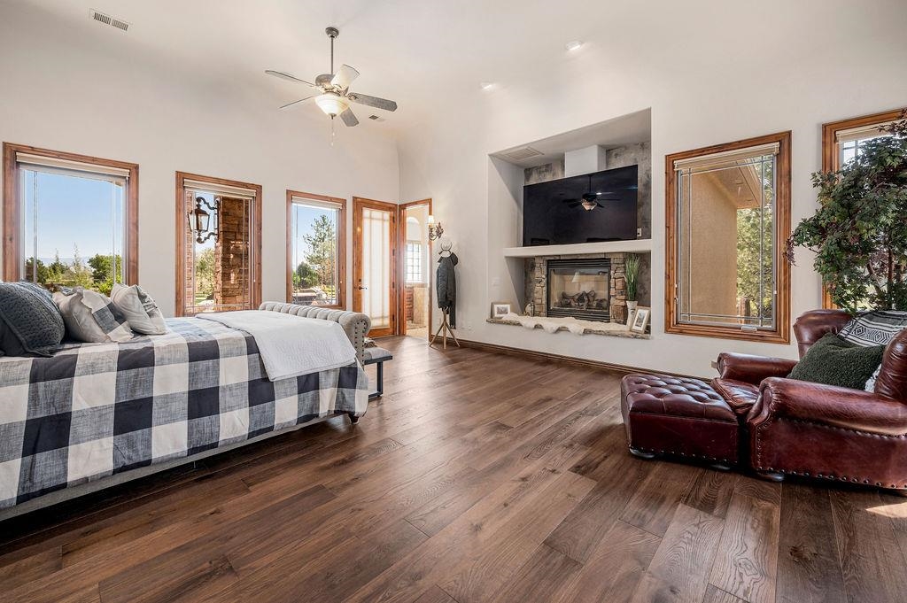 725 Curecanti Circle