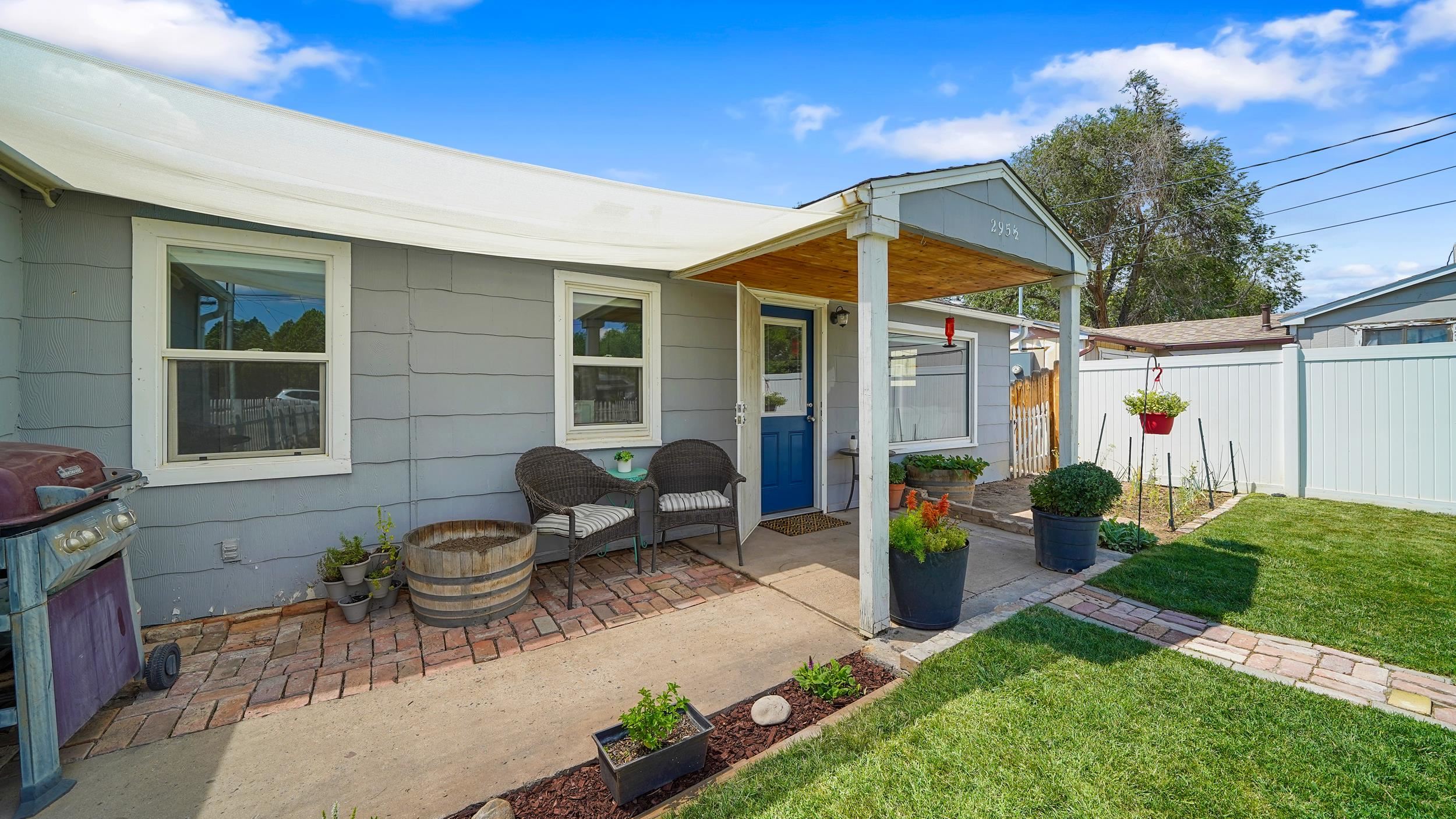 295 1/2 Mountain View Street