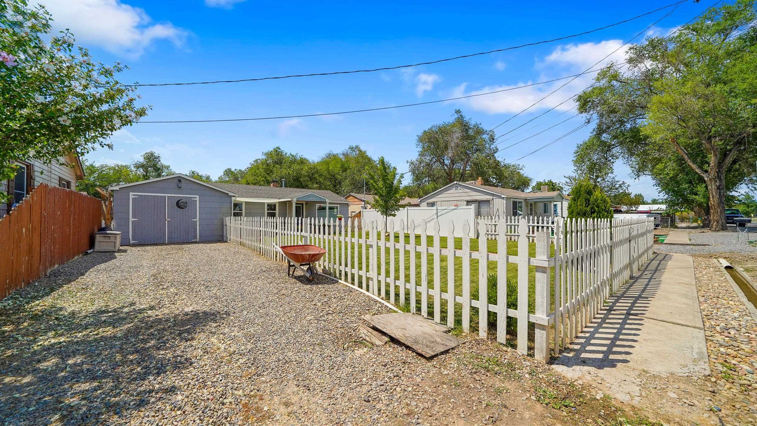 295 1/2 Mountain View Street