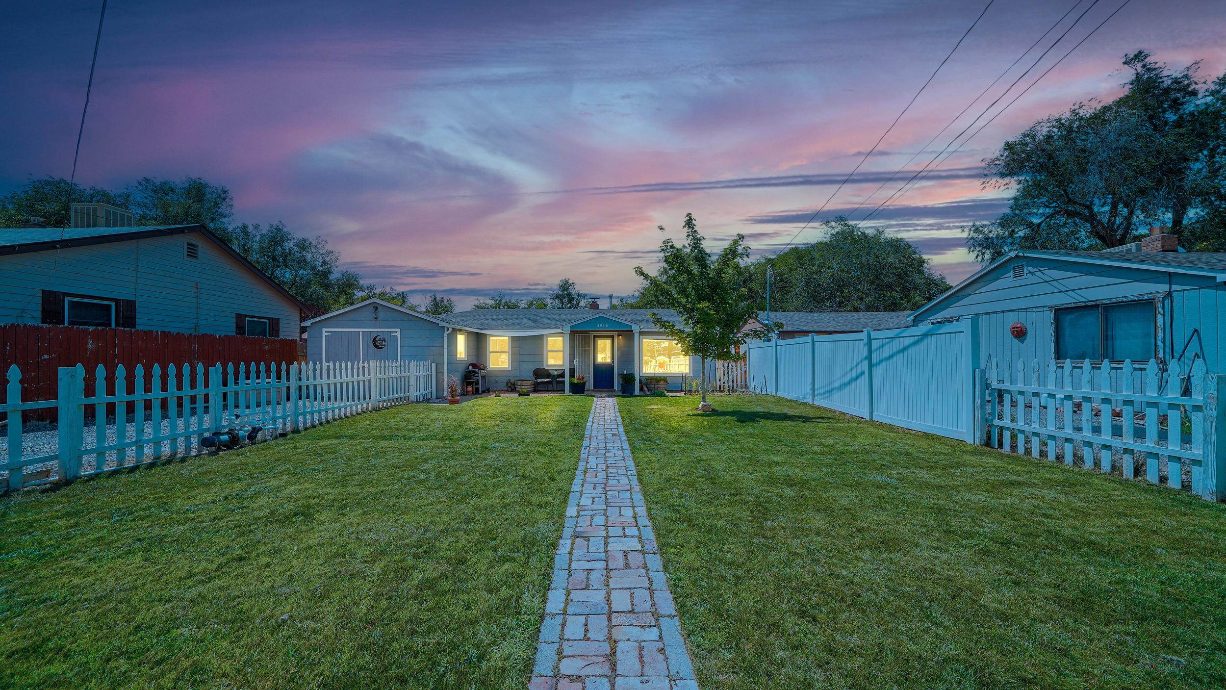 295 1/2 Mountain View Street