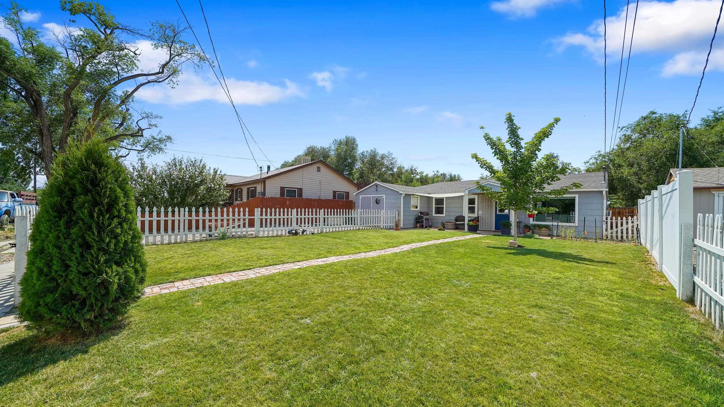 295 1/2 Mountain View Street