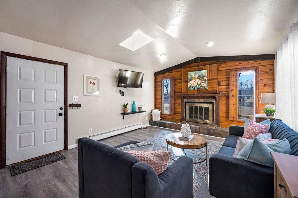 1027 E Harrison Avenue