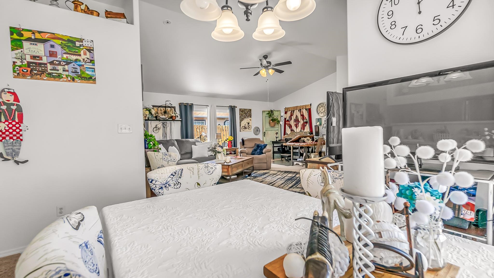 572 W Greenfield Circle