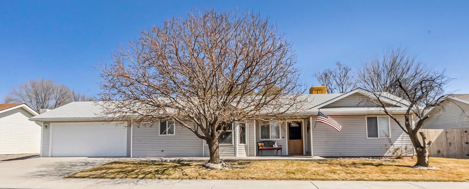 572 W Greenfield Circle