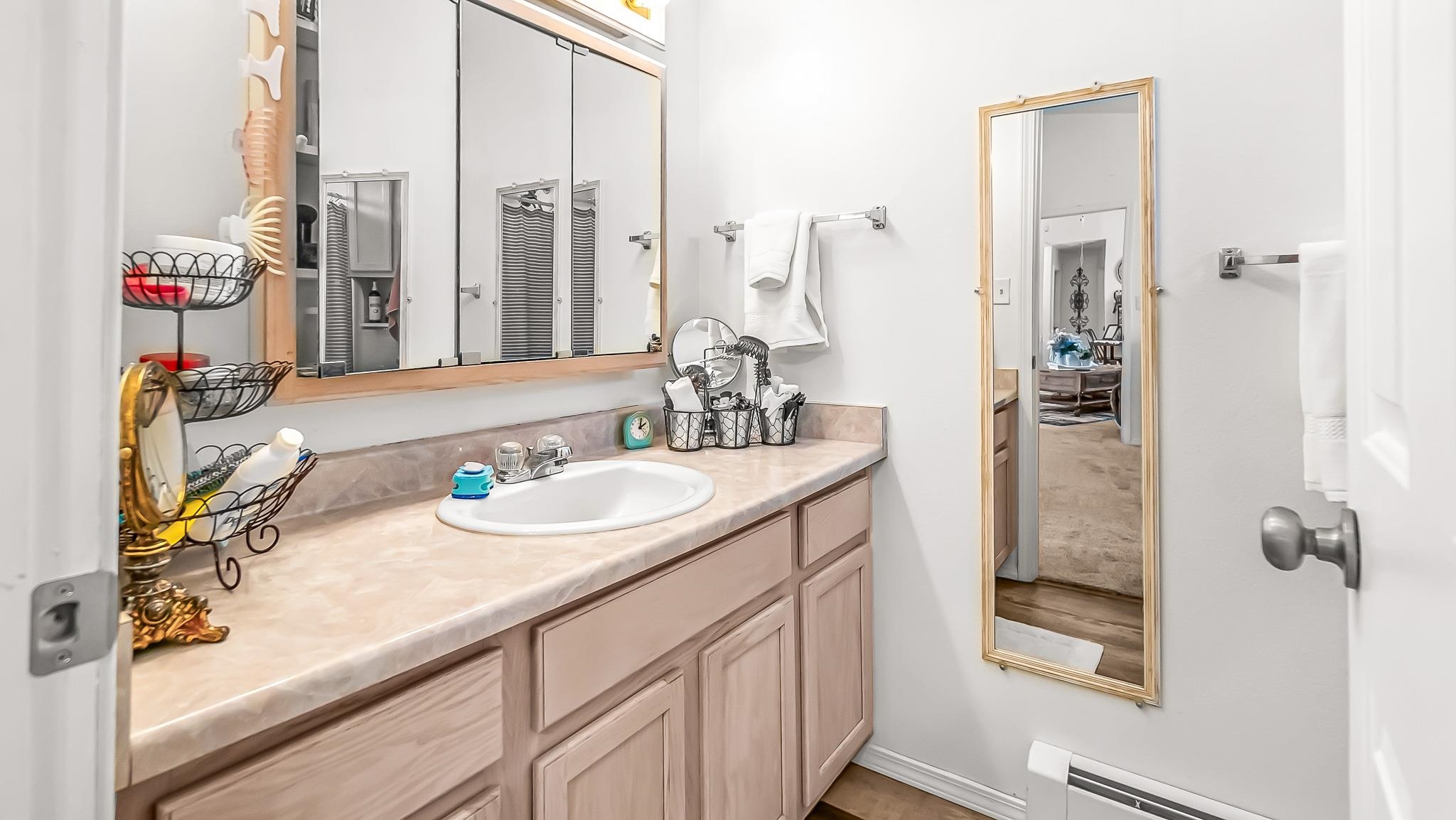 572 W Greenfield Circle