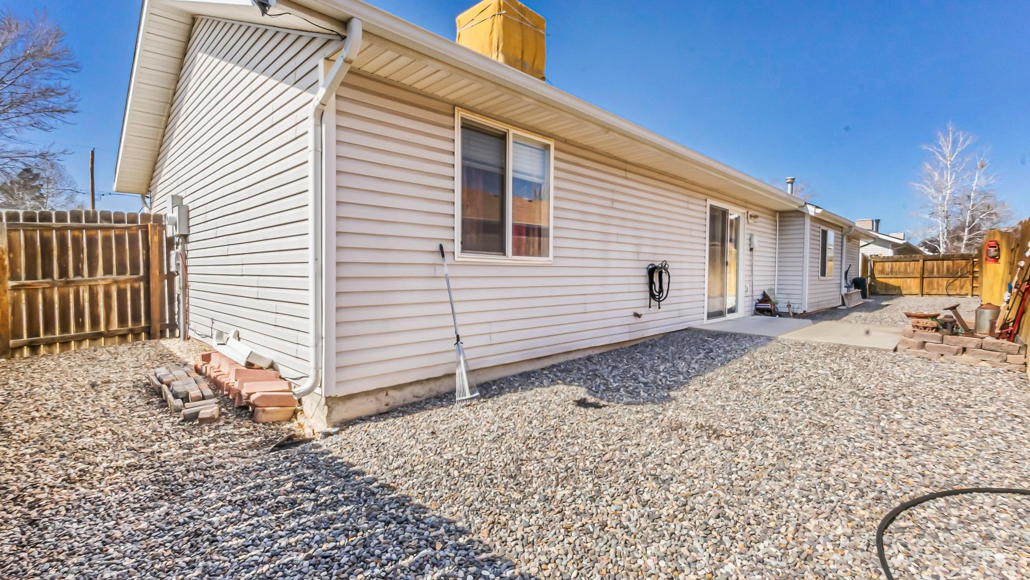 572 W Greenfield Circle