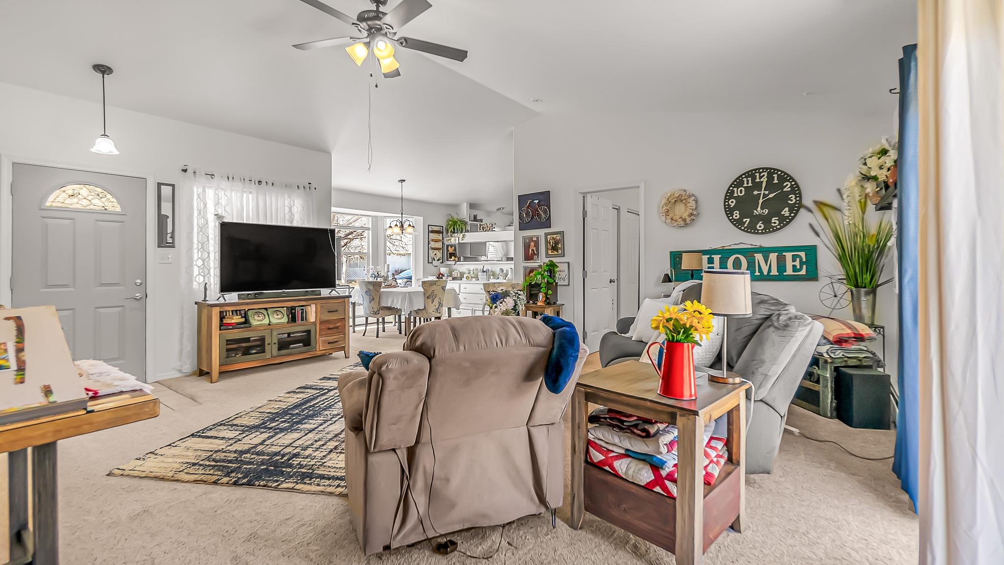 572 W Greenfield Circle