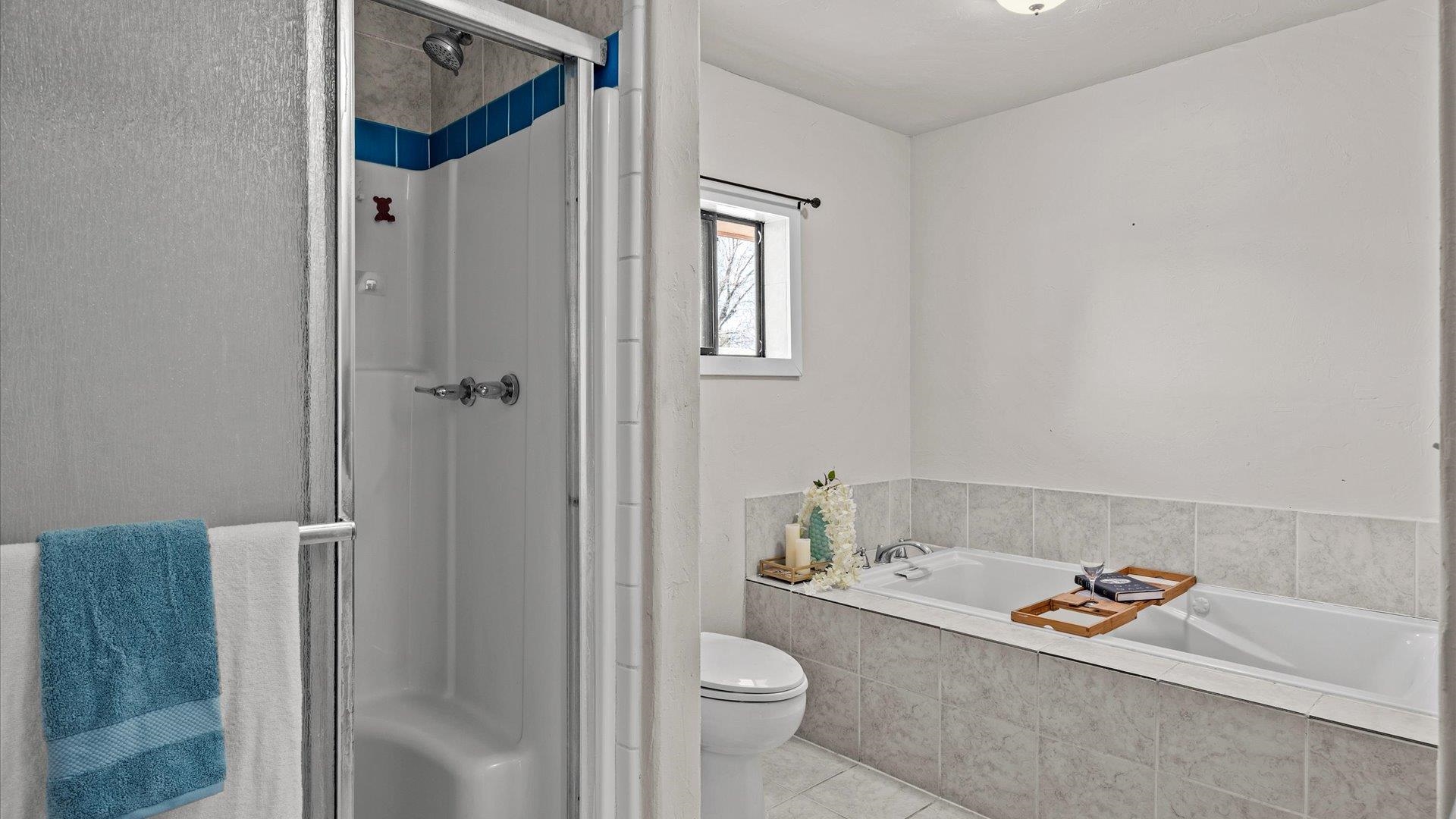 3015 1/2 Gunnison Avenue