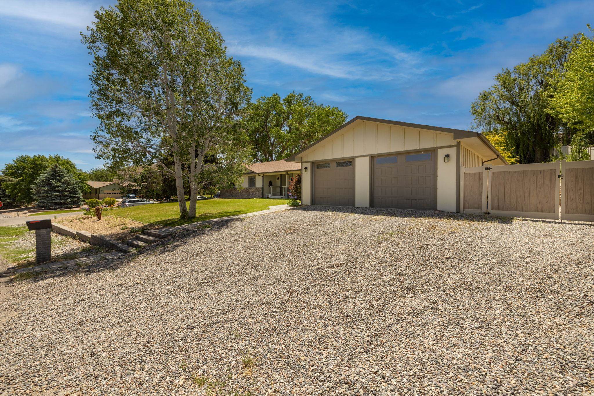 2893 Sunridge Road