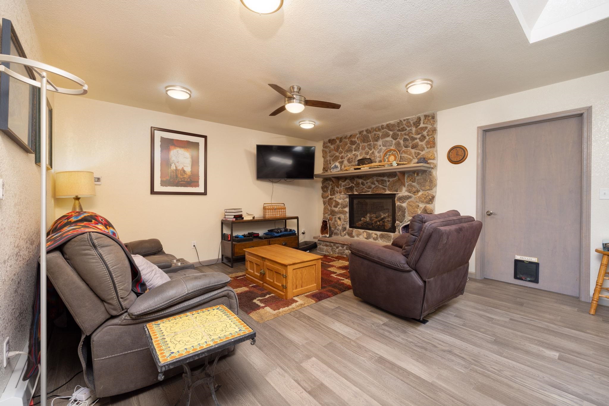2893 Sunridge Road