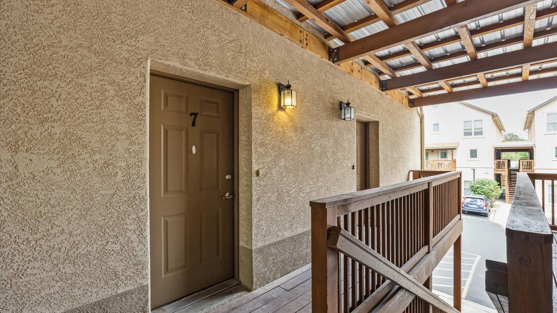 1212 Walnut Avenue Unit: 38 / Door 7