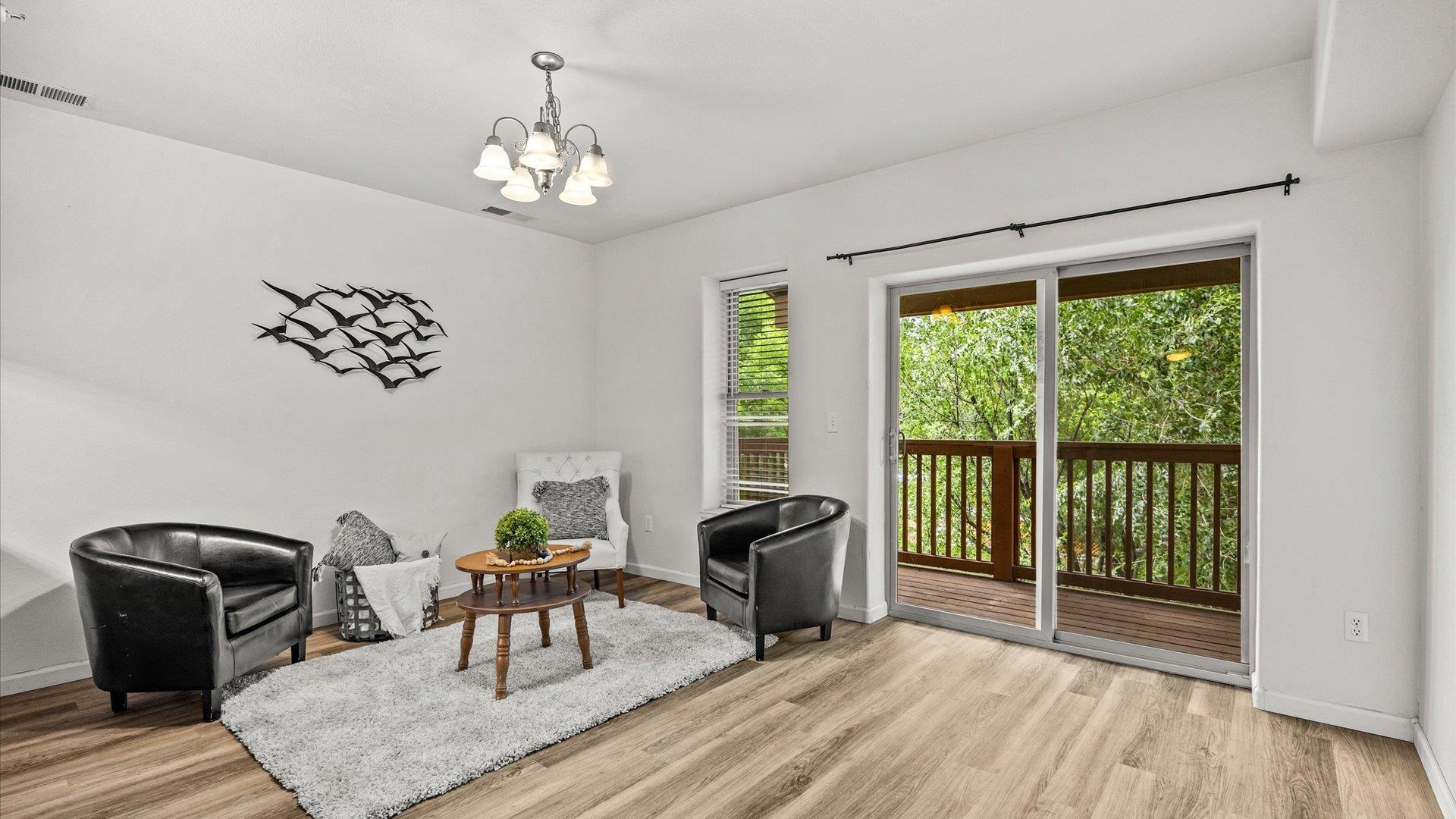 1212 Walnut Avenue Unit: 38 / Door 7