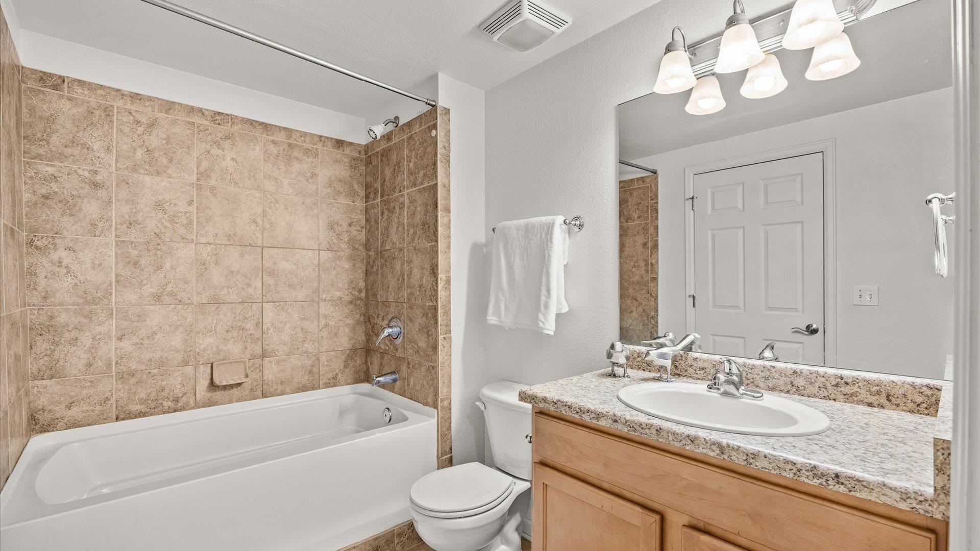 1212 Walnut Avenue Unit: 38 / Door 7