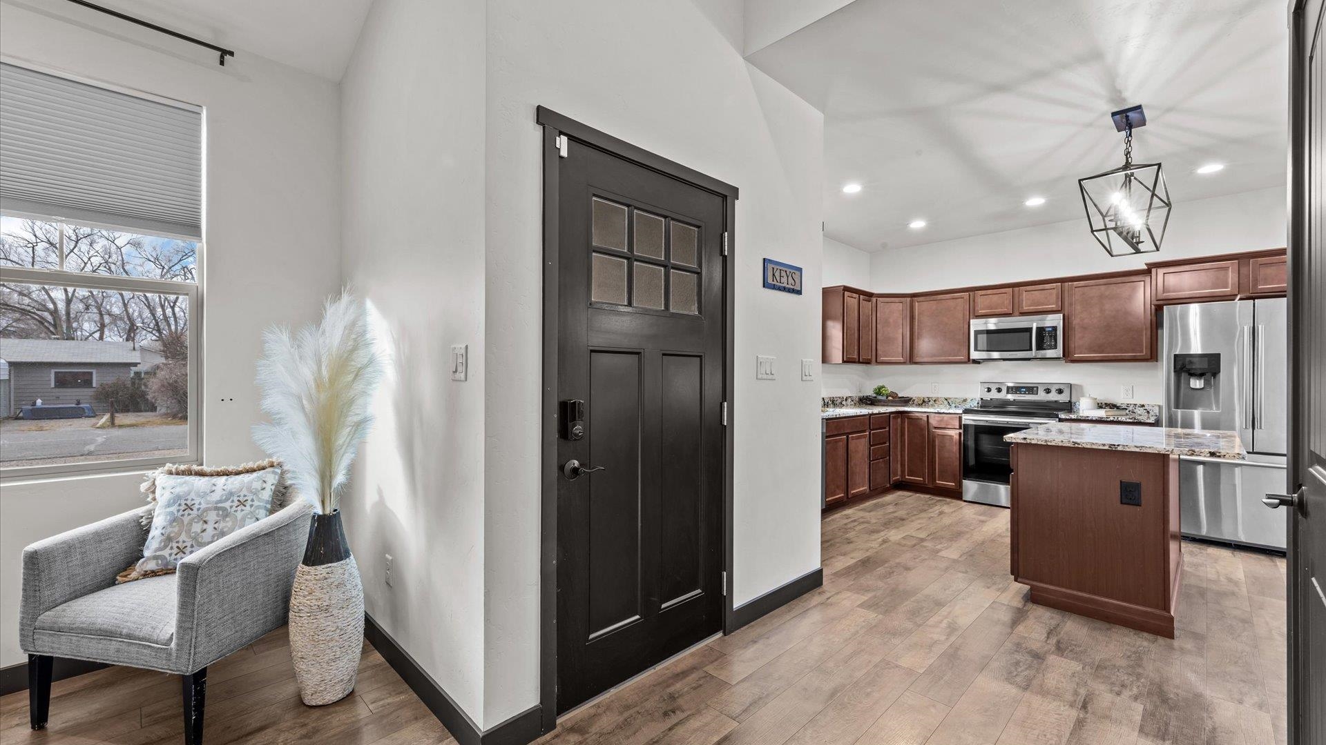 298 W Parkview Drive Unit: C