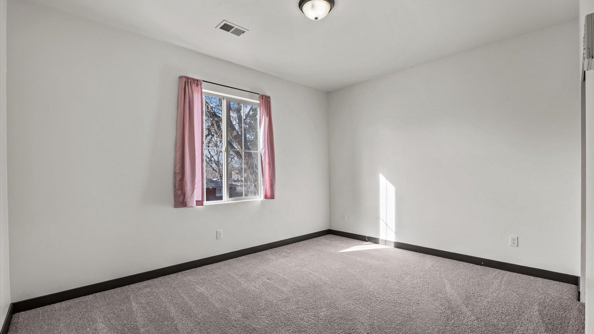 298 W Parkview Drive Unit: C