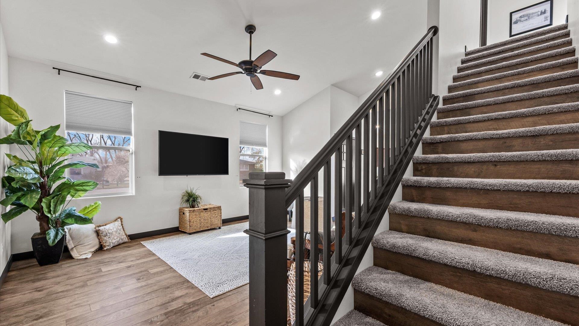 298 W Parkview Drive Unit: C