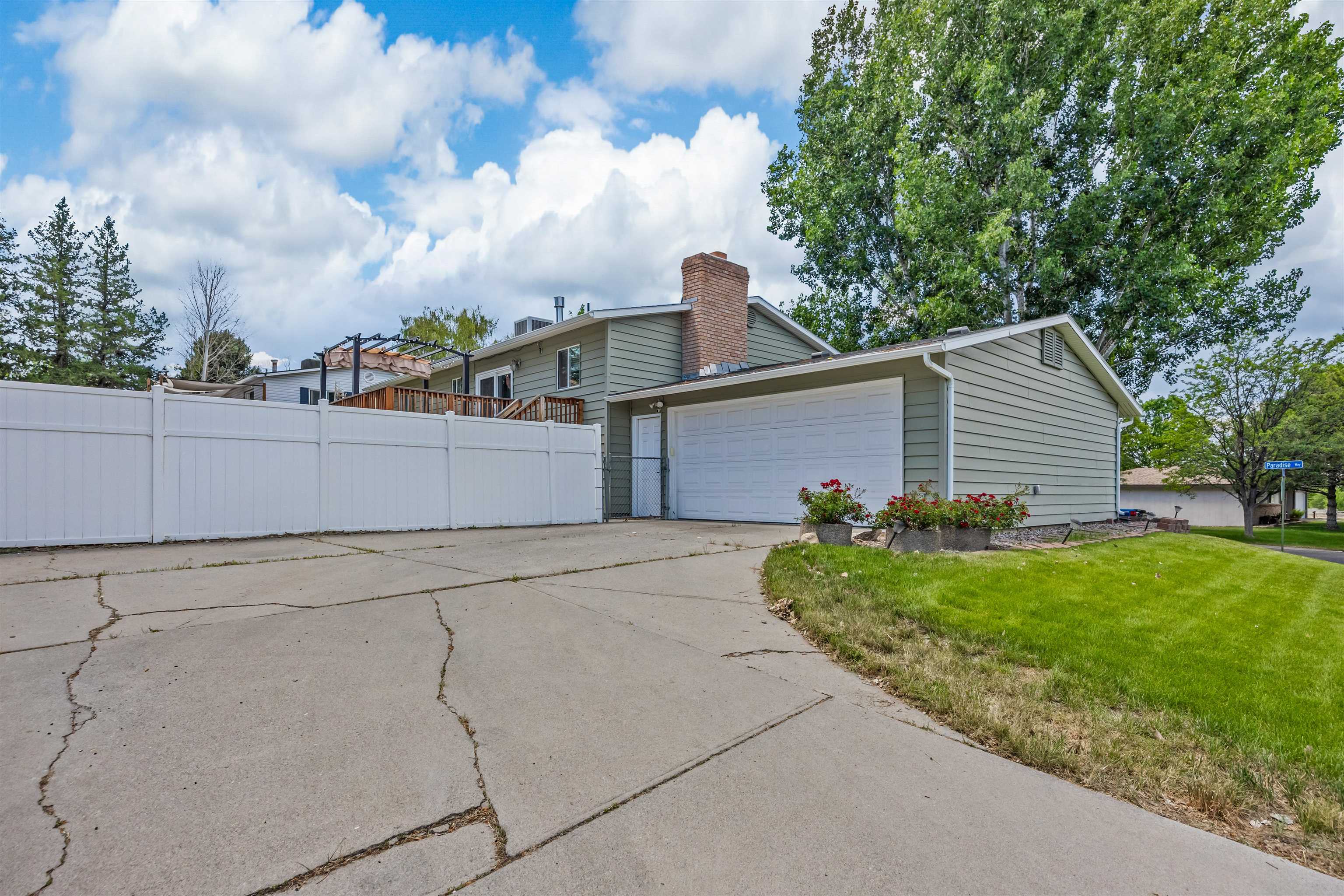 2652 Paradise Way