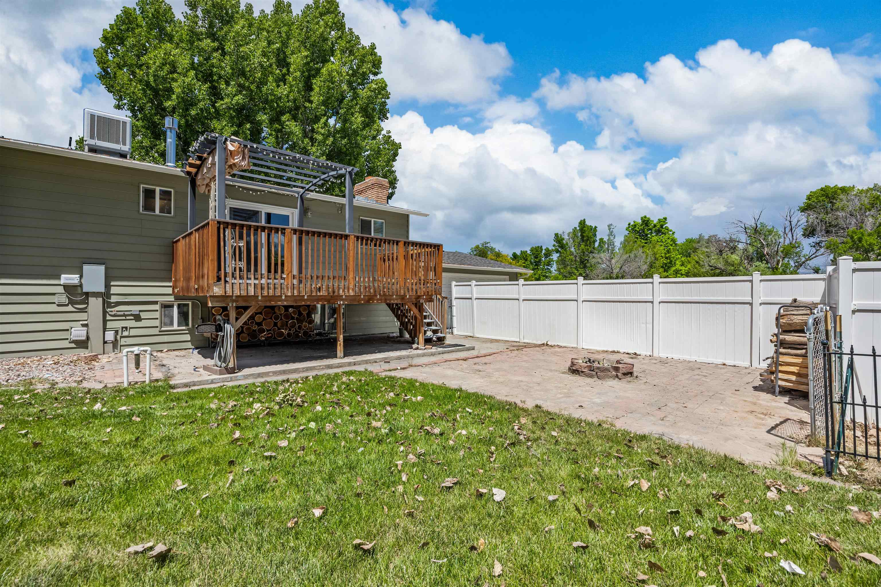 2652 Paradise Way
