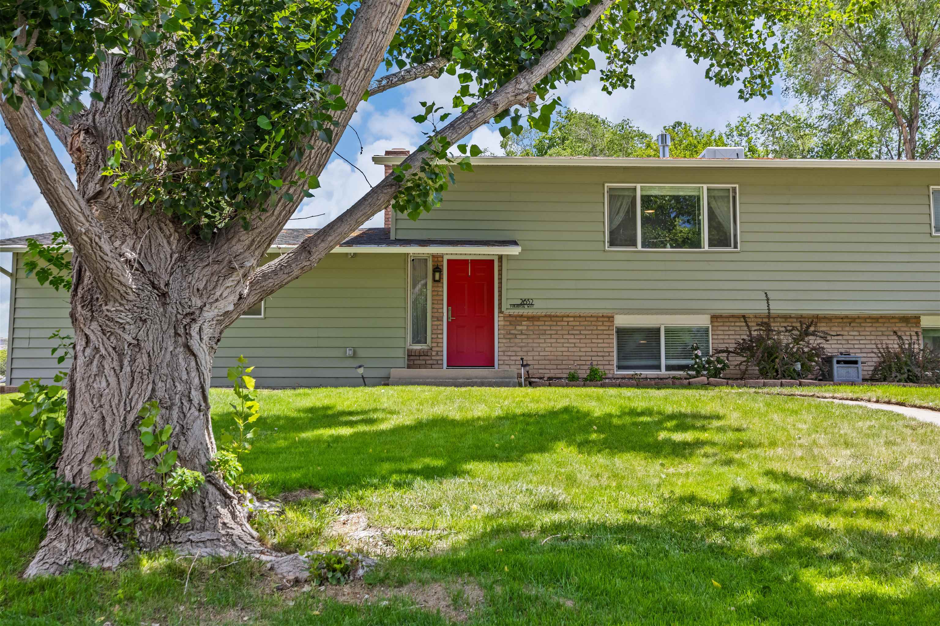 2652 Paradise Way
