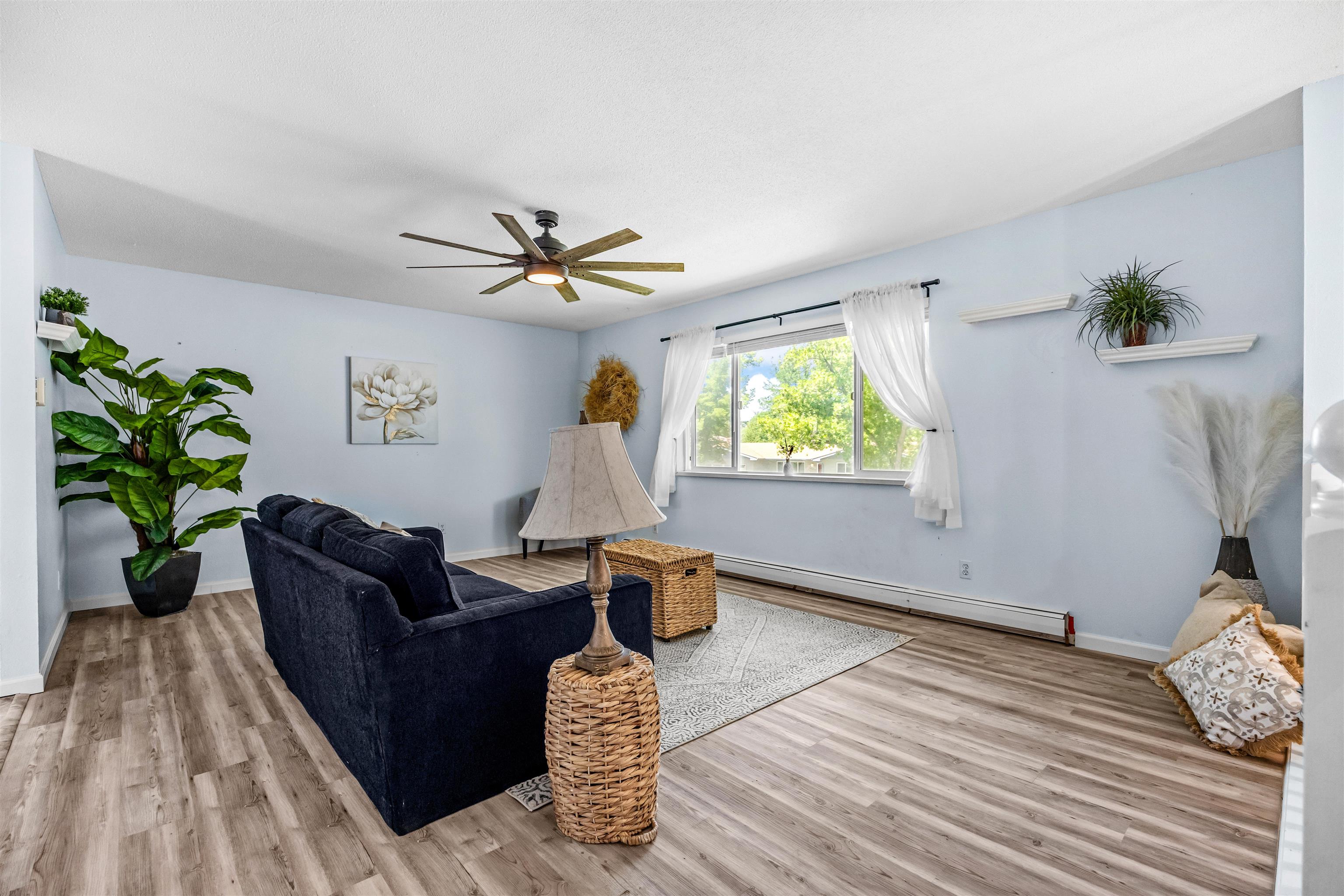 2652 Paradise Way