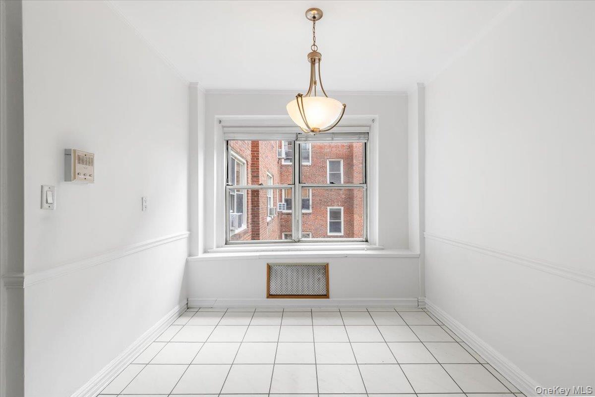 250 Bronxville Road Unit: 4H