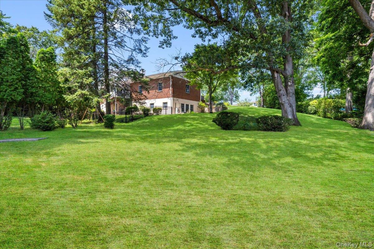 31 Claudet Way
