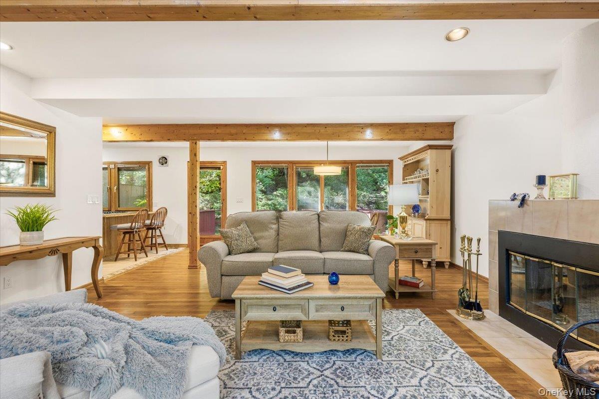 2 Deer Ridge Road