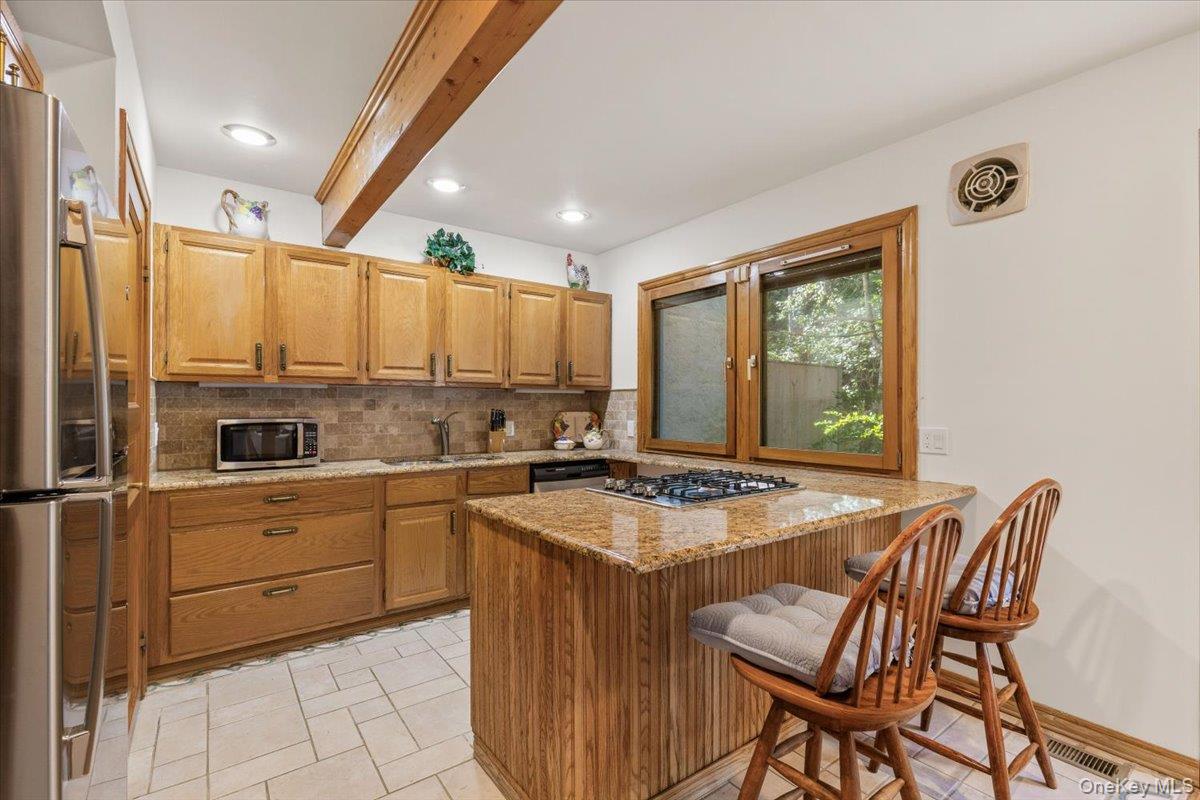 2 Deer Ridge Road