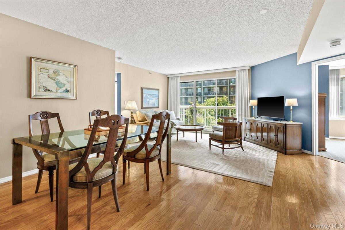 10 Stewart Place Unit: 7FW