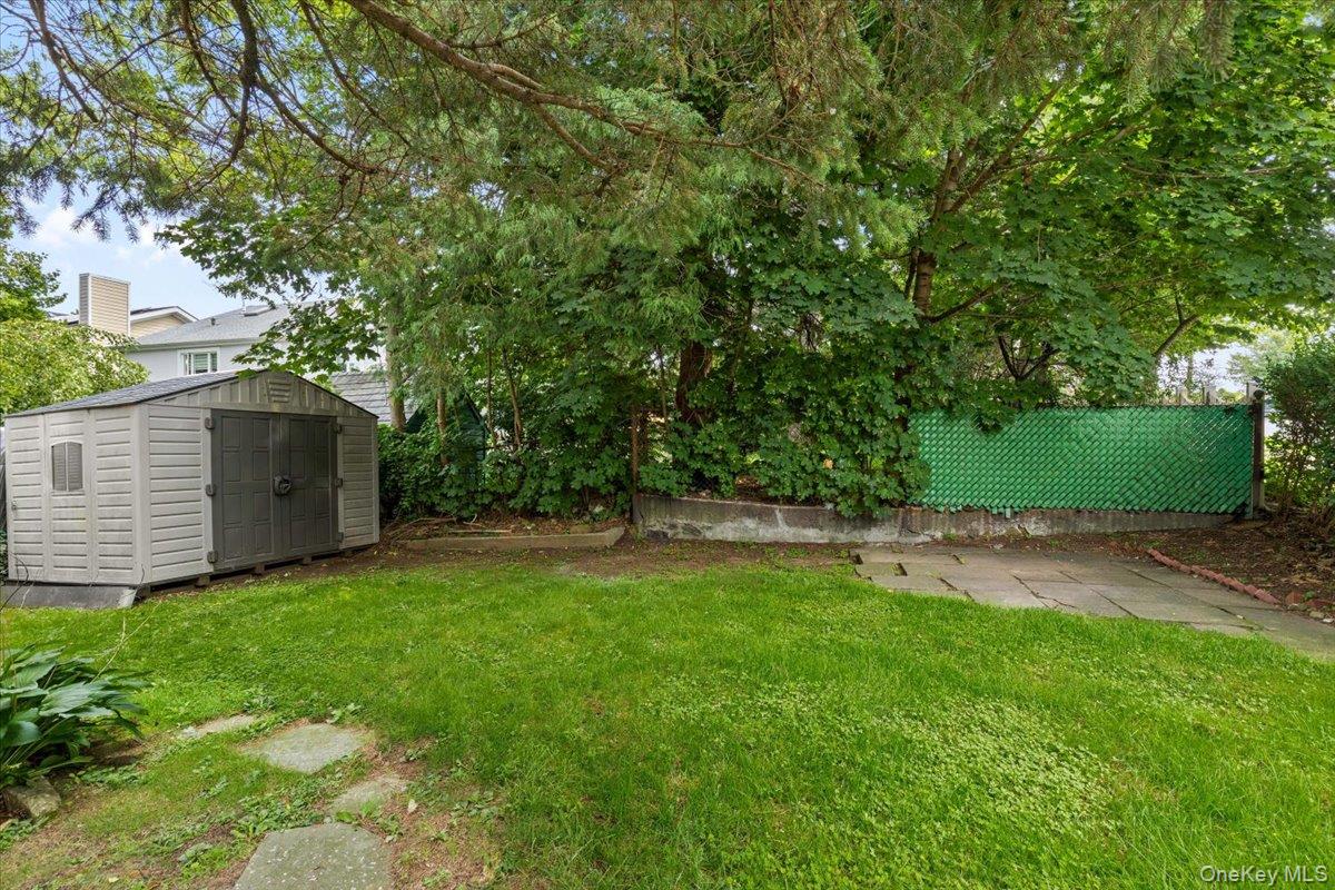 3 Merritt Avenue Unit: 2