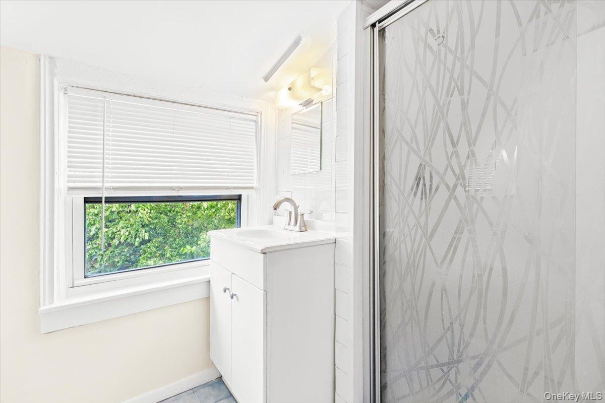 3 Merritt Avenue Unit: 2