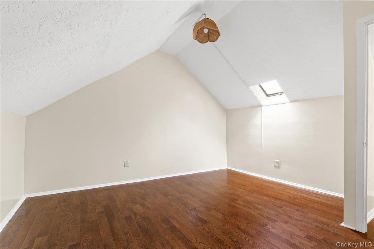 3 Merritt Avenue Unit: 2