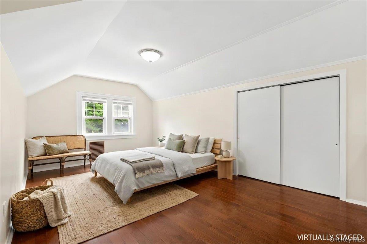 3 Merritt Avenue Unit: 2